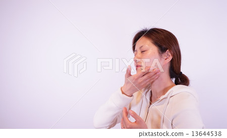 淋巴按摩 13644538