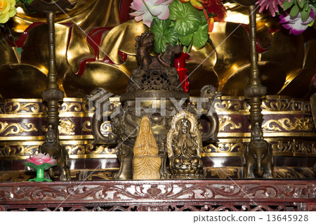 Buddhist Temple. Golden statue of Buddha-- southern Xian (Sian, Xi'an), Shaanxi province, China 13645928