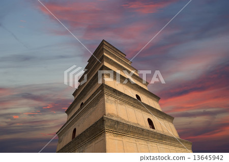 Giant Wild Goose Pagoda (Big Wild Goose Pagoda), is a Buddhist pagoda located in Xian, China 13645942