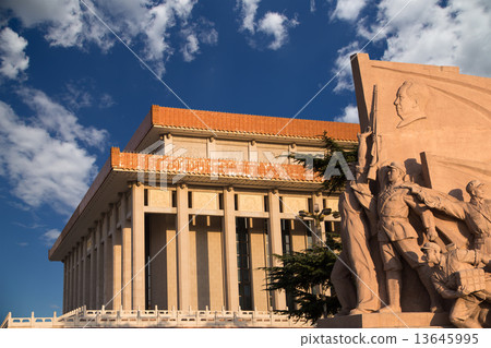 Mausoleum of Mao Zedong, Tiananmen Square, Beijing, China Mausoleum of Mao Zedong, Tiananmen Square, Beijing, China 13645995