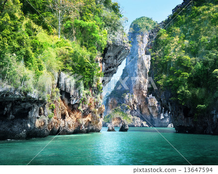 Railay beach in Krabi Thailand 13647594