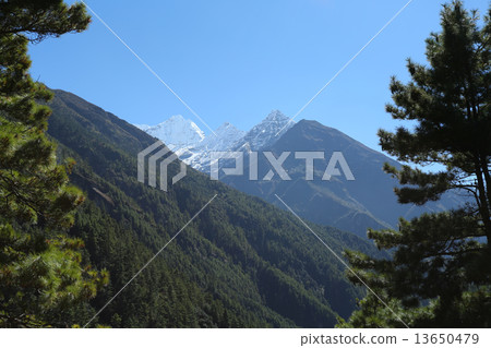 everest summit  from nepal in everest  trek 13650479