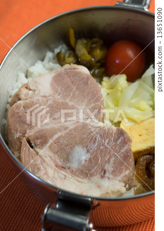 Boiled pork lunch box Boiled pork lunch box 13651090
