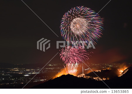 Wakakusa mountain grill and fireworks 13653865