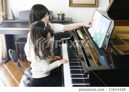 鋼琴課（家） 13654486