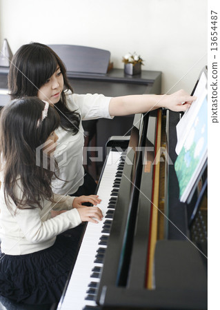 Piano lesson (home) 13654487