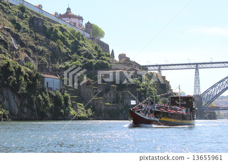 伏特 斜坡 山丘 13655961