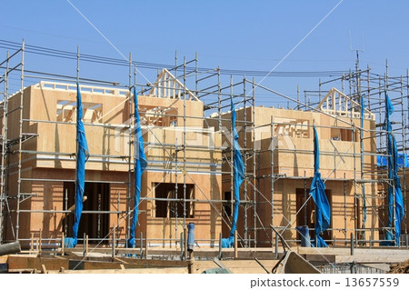 正在建設的新房子 13657559