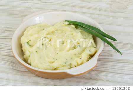 Mash potato 13661208