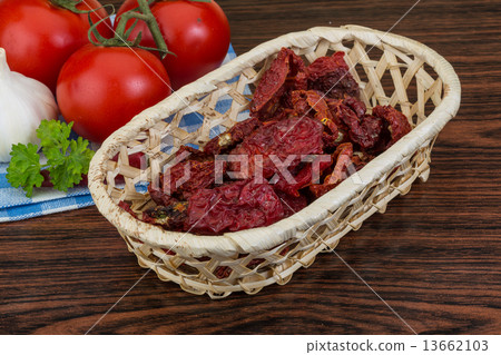 Dried tomtoes Dried tomtoes 13662103