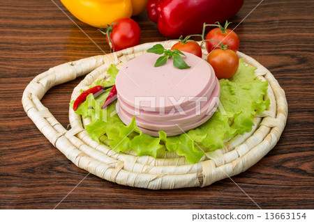 Sausage Sausage 13663154
