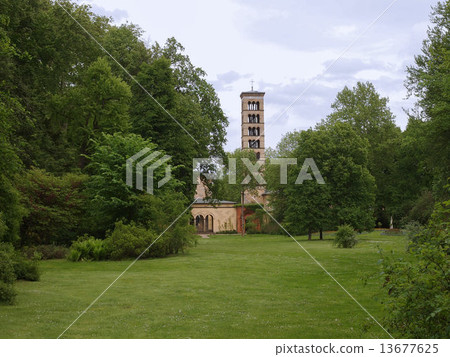 Park Sanssouci in Potsdam 13677625