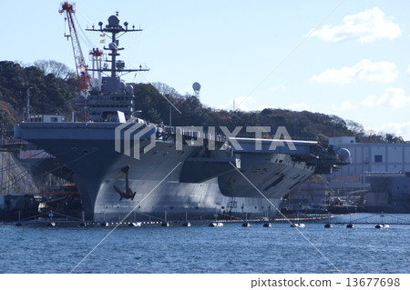 Aircraft carrier George Washington US Navy aircraft carrier (Yokosuka Port) 13677698