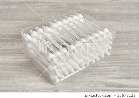 Cotton swabs 13678122