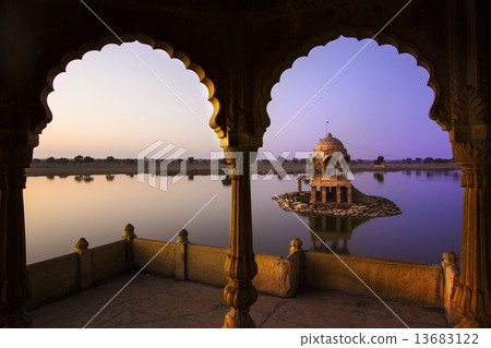 Gadi Sagar lake in Jaisalmer, Rajasthan, India 13683122