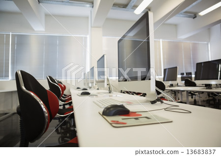 Empty computer room 13683837