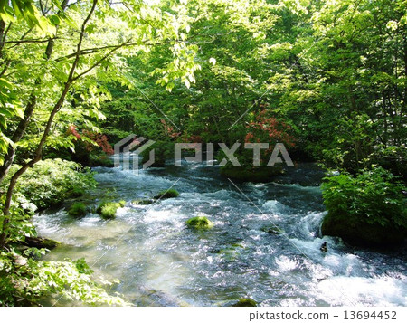 Okusease valley Okusease valley 13694452