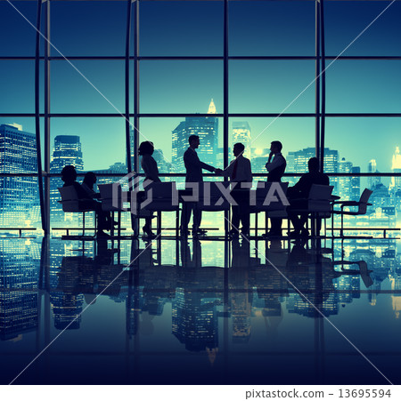 Agreement in the Office 13695594