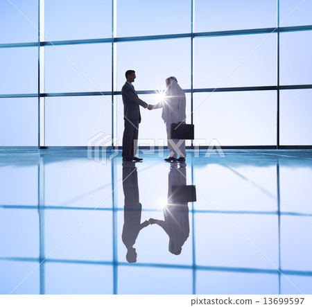 Business People in the City 13699597