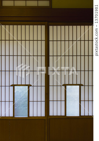  Sliding door 13701981