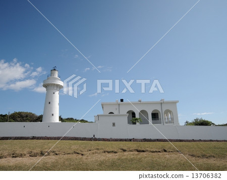 台灣鵝鑾鼻公園 鵝鑾鼻燈塔,台灣本島最南端 台灣鵝鑾鼻公園 鵝鑾鼻燈塔,台灣本島最南端 13706382