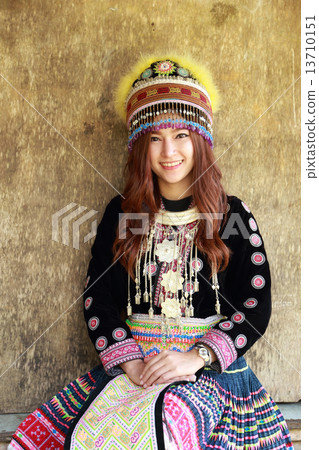 Traditionally dressed Mhong hill tribe woman 13710151