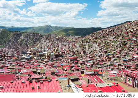 China · Sichuan Province Color Lalun · Gal · Gompa China · Sichuan Province Color Lalun · Gal · Gompa 13710899