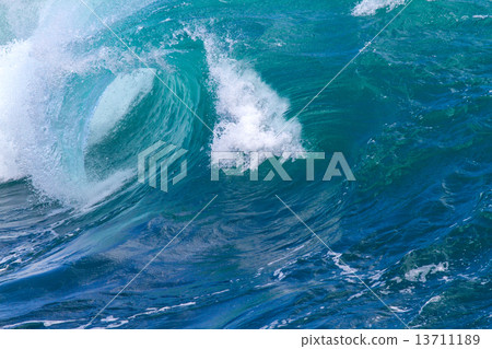 Ocean Wave. Ocean Wave. 13711189