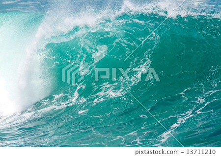 Ocean Wave. 13711210