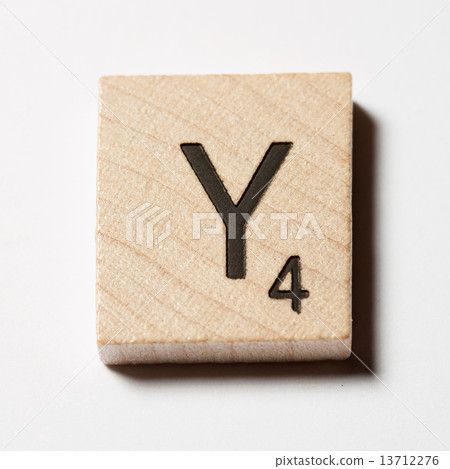 Scrabble character "Y" 13712276