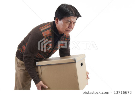 Elderly man 13716673