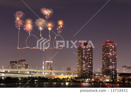 Love sparkle Fireworks celebrating over Odaiba Japan Love sparkle Fireworks celebrating over Odaiba Japan 13718431
