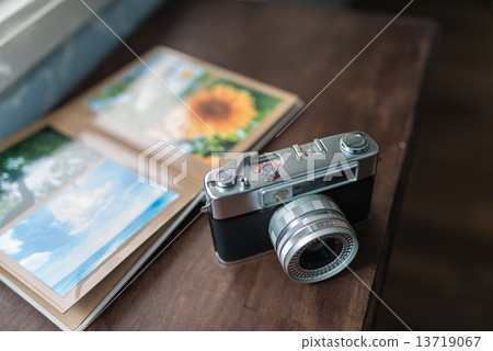 Photo camera Photo camera 13719067