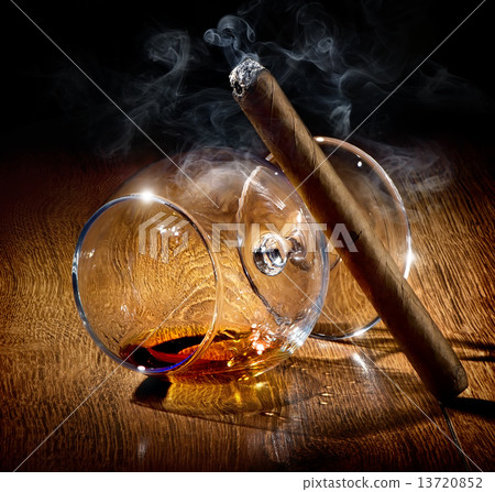 Glass in smoke 13720852