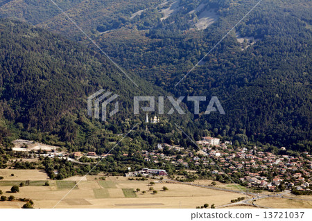 Memorial Temple of the Birth of Christ 13721037