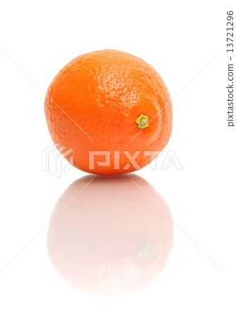 ripe tangerine isolated on white background with reflection ripe tangerine isolated on white background with reflection 13721296