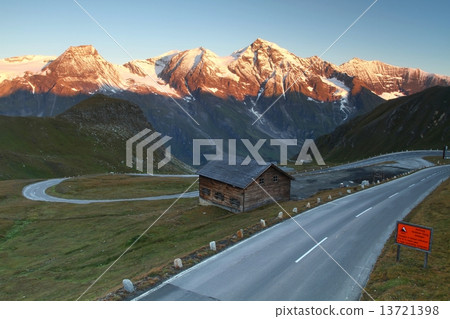 Hochalpenstrasse with cottage Hochalpenstrasse with cottage 13721398