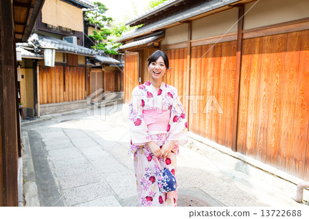 A woman in a yukata A woman in a yukata 13722688