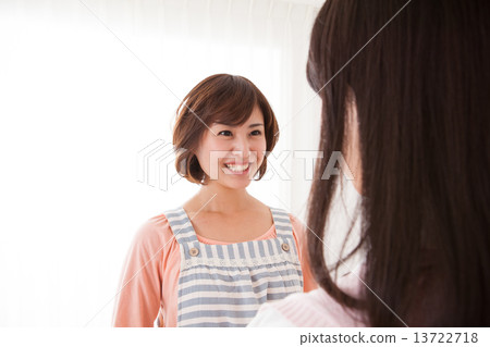 confront, person, parenthood 13722718