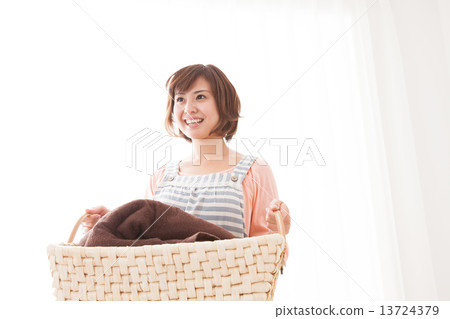 洗衣籃 洗滌 女生 13724379