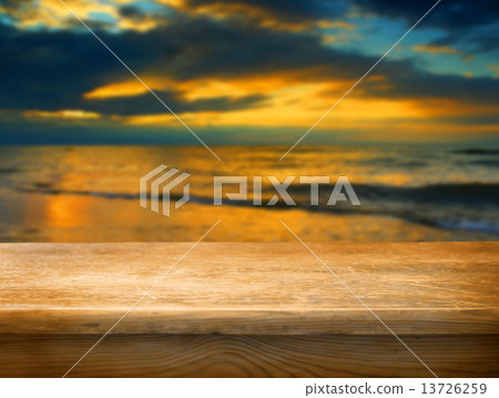 Empty table 13726259