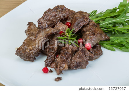 Roasted venison 13727037