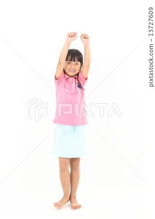 Girl  playing posing  13727609