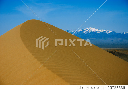 Sand dunes in desert national park Altyn-Emel, Kazakhstan. Sand dunes in desert national park Altyn-Emel, Kazakhstan. 13727886