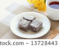 Australian confectionery Lamington 13728443