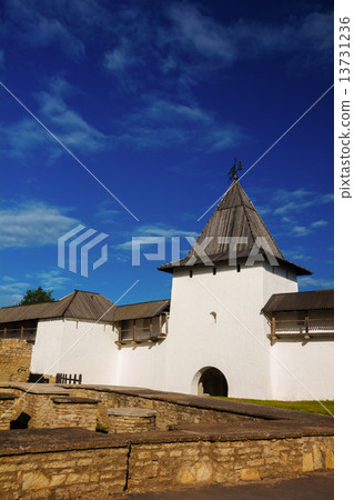 White stone tower of Pskov Kremlin, Russia 13731236