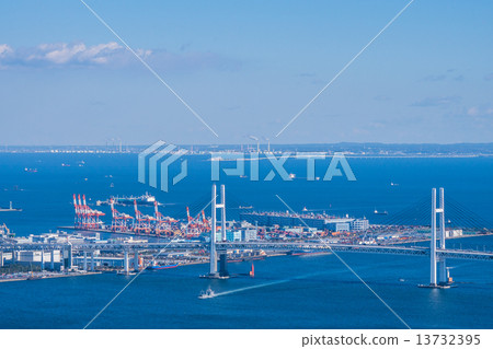 Yokohama Bay Bridge 13732395