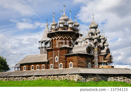 Wooden church at Kizhi under reconstruction 13734115