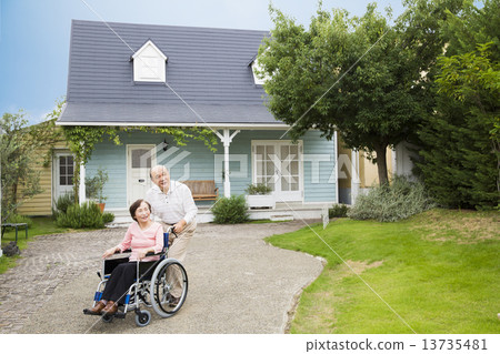 Senior couple Senior couple 13735481