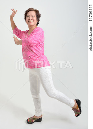 Senior,Woman,Vatality Senior,Woman,Vatality 13736335